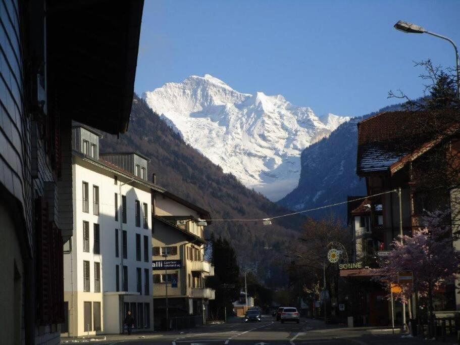 New.. Matten Central Family Suite, Sleeps 4 Matten bei Interlaken Bagian luar foto